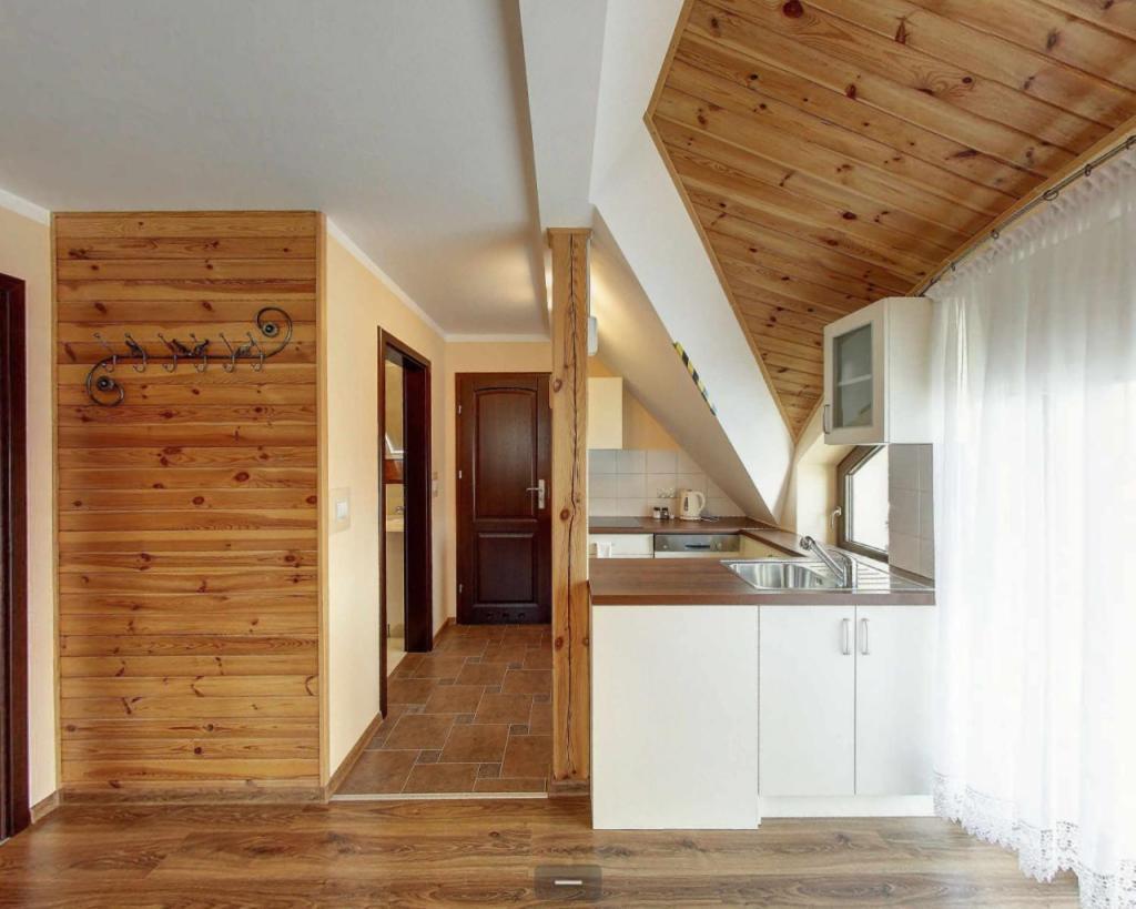 Villa Jura Pokoje Goscinne Zarki 外观 照片